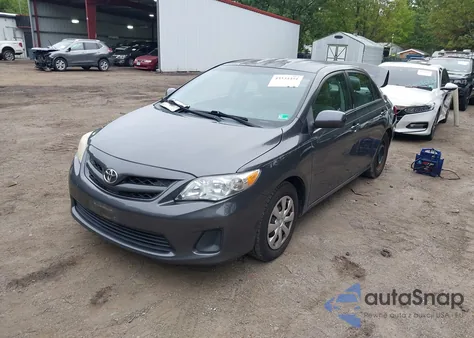 2011 Toyota Corolla Le z USA, uszkodzony, nr VIN 2T1BU4EE6BC639260